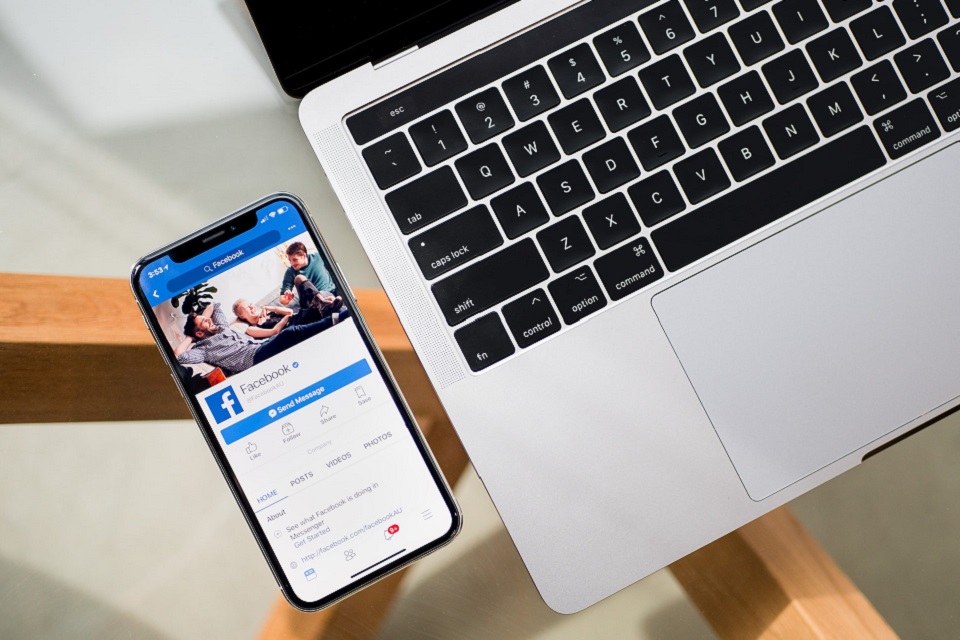 Como baixar vídeos do Facebook?