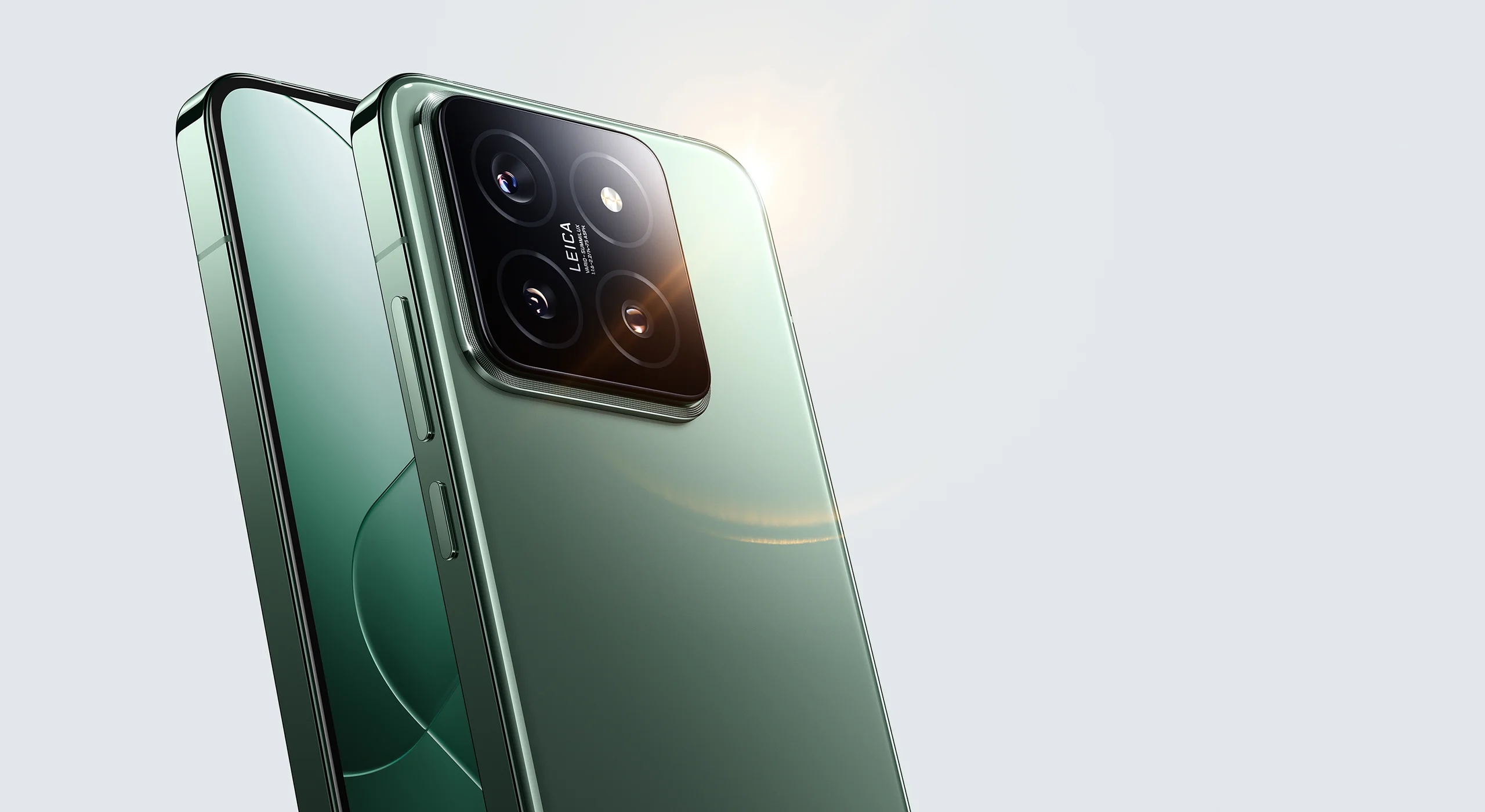 Xiaomi 15 Pro é flagrado em público na mão de executivo da empresa