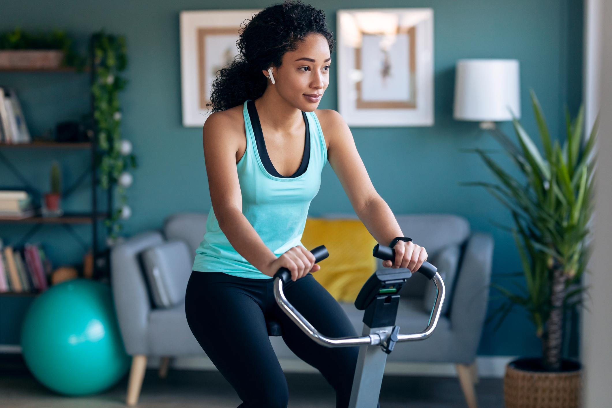Fazer cardio assistindo série atrapalha o resultado?