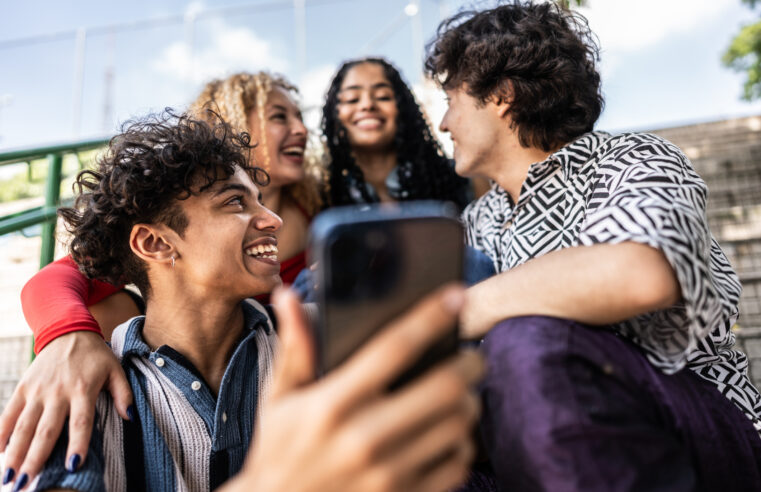 Meta pode ser processada nos EUA por prejudicar saúde mental de jovens