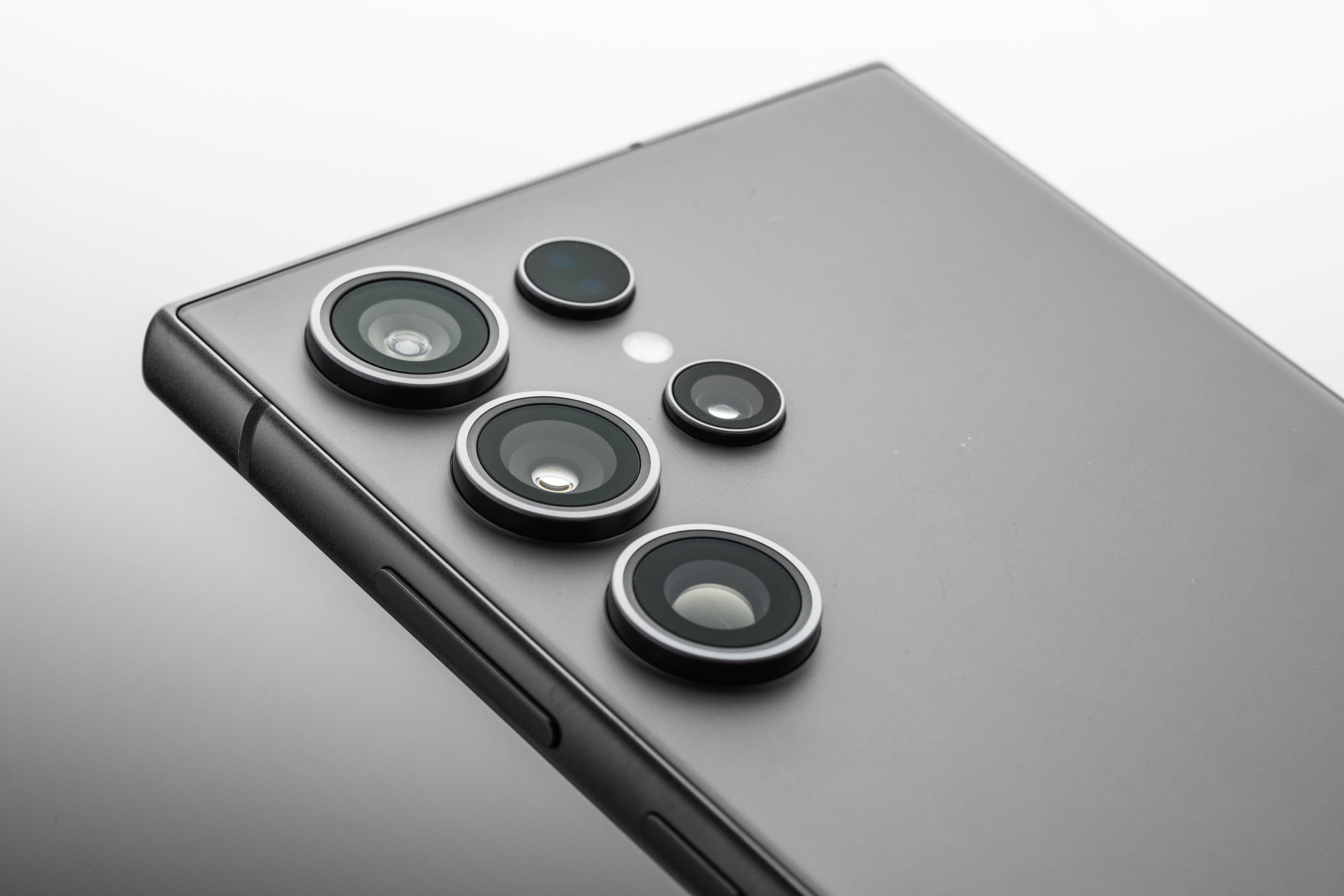 Nada de Exynos: Galaxy S25 terá chips Snapdragon em todas as versões