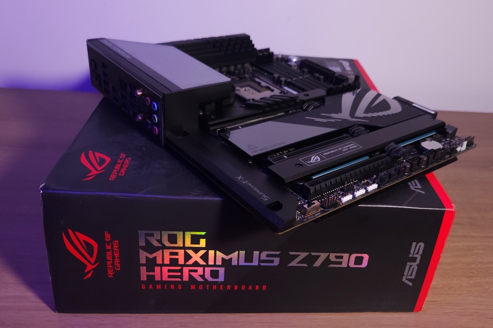 ROG Maximus Z790 é a mais completa placa-mãe LGA 1700? Veja Review