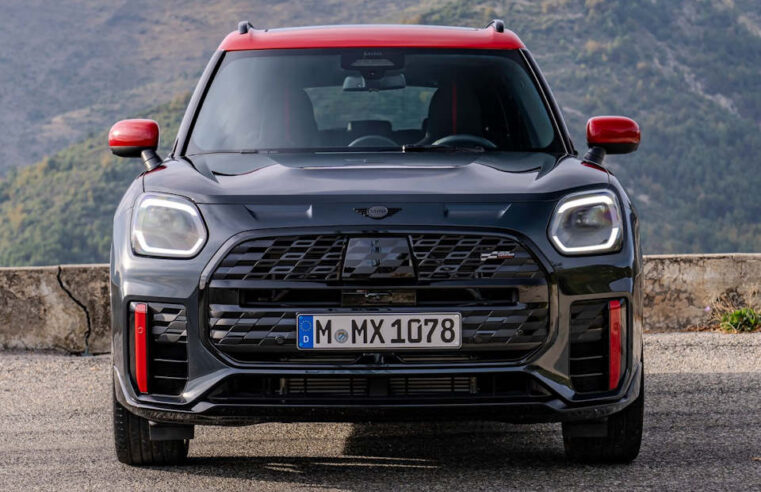 MINI lança novo Countryman JCW por R$379.990; veja os detalhes do esportivo