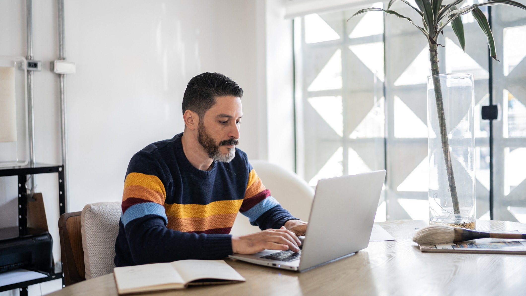 Home office: 75 vagas para trabalho remoto internacional [25/10]