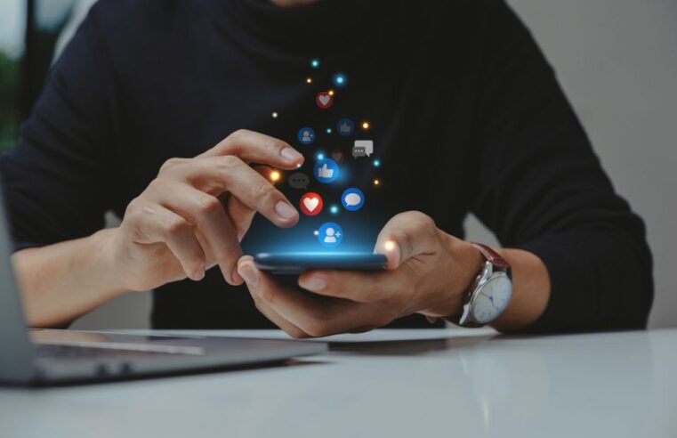 O que significa POV nas redes sociais? Conheça 15 gírias da internet