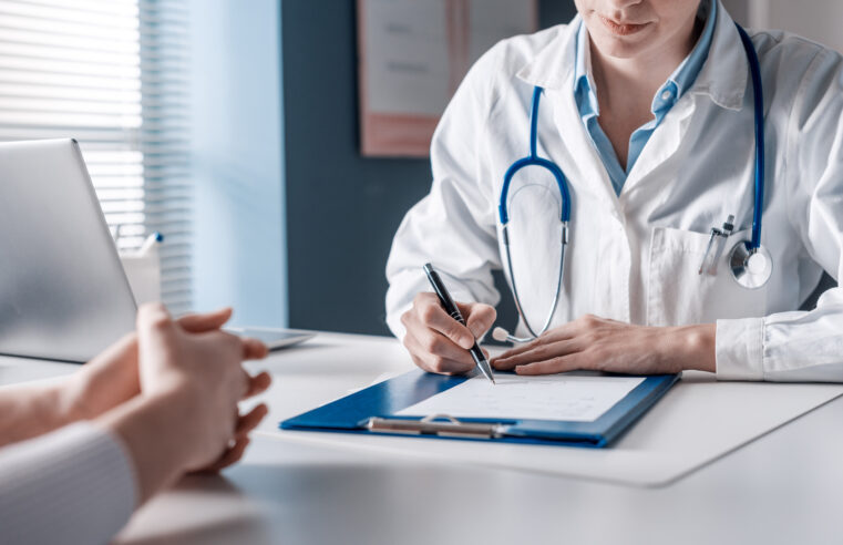 Plataforma online pode acabar com o atestado médico falsificado