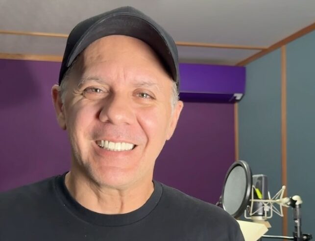 Dublador Wendel Bezerra faz BO na polícia por uso ilegal da sua voz com IA