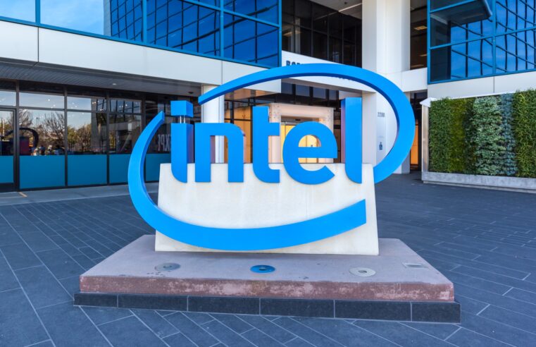 Intel segue em crise após demissões, mas resultados de reestruturação animam e ações sobem
