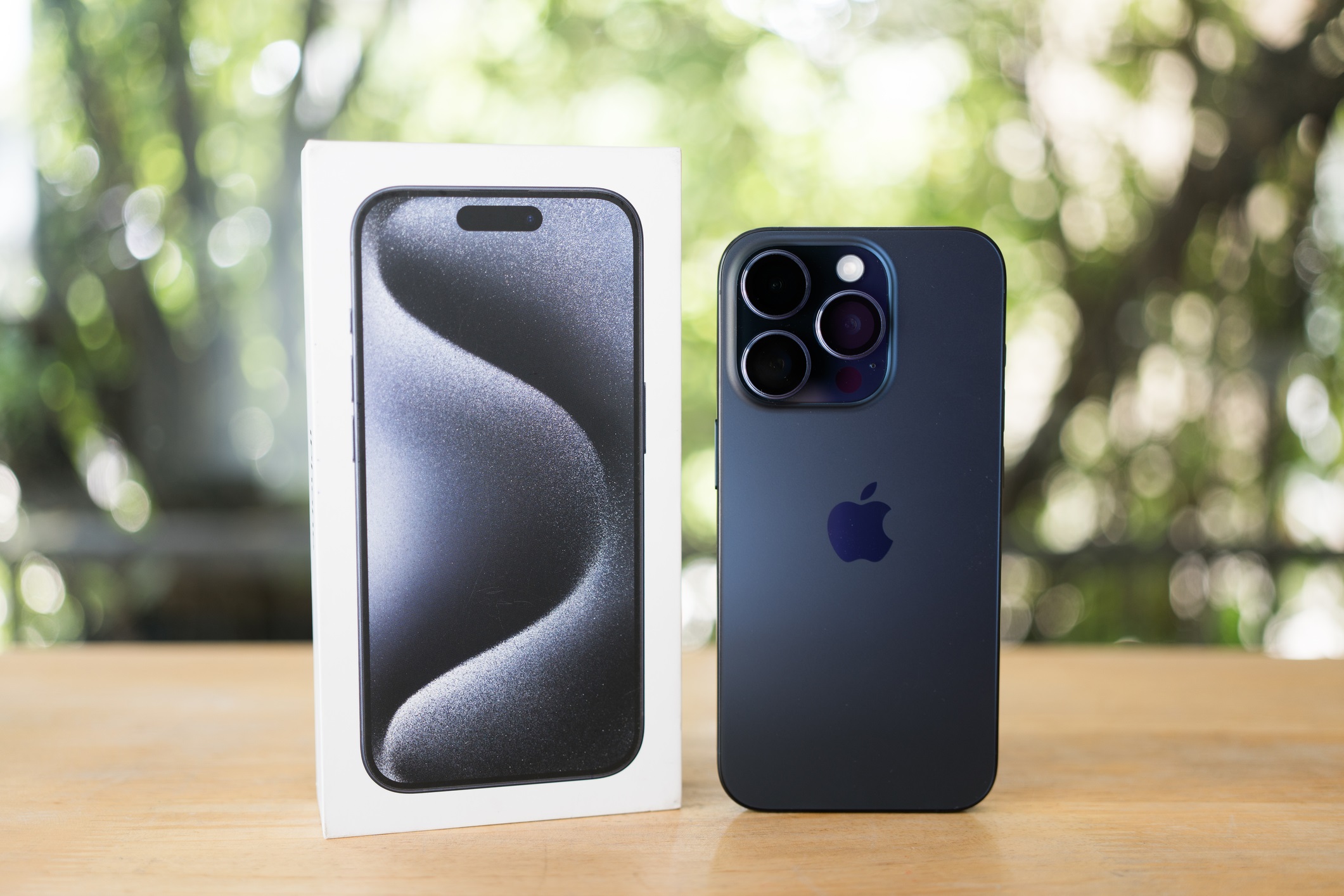 iPhone SE 4 e 17: Apple pode usar chips próprios 5G e Wi-Fi 7 nos celulares