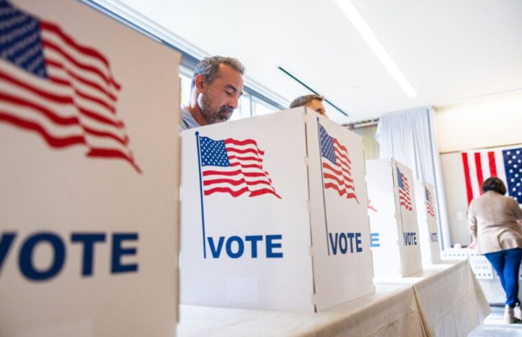 Como funcionam as urnas de votação nos Estados Unidos?