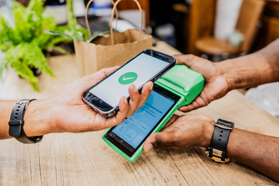 Google Pay agora permite pagamentos via Pix por aproximação