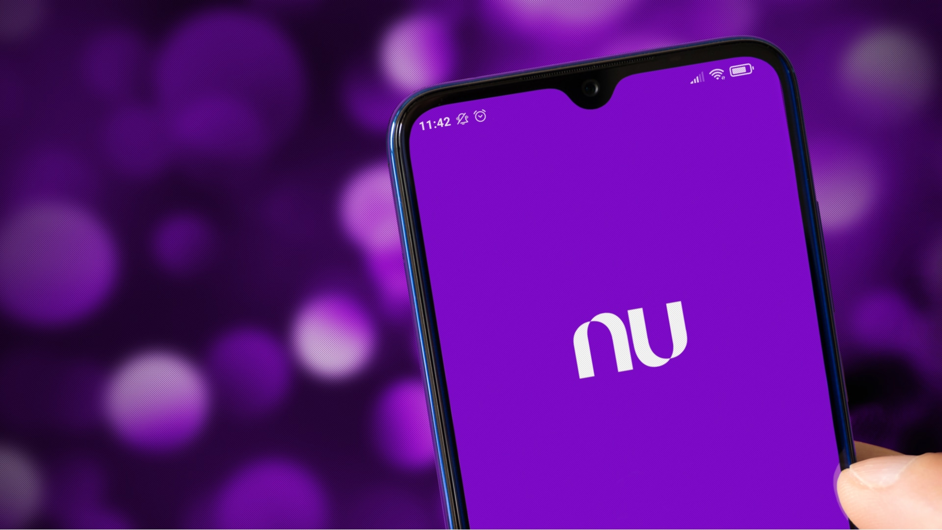 Nubank teve bug que permitiu sacar dinheiro ‘de graça’ em caixas eletrônicos