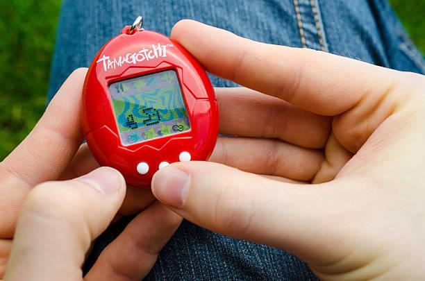 Que fim levou o Tamagotchi, bichinho virtual que foi febre na década de 90?