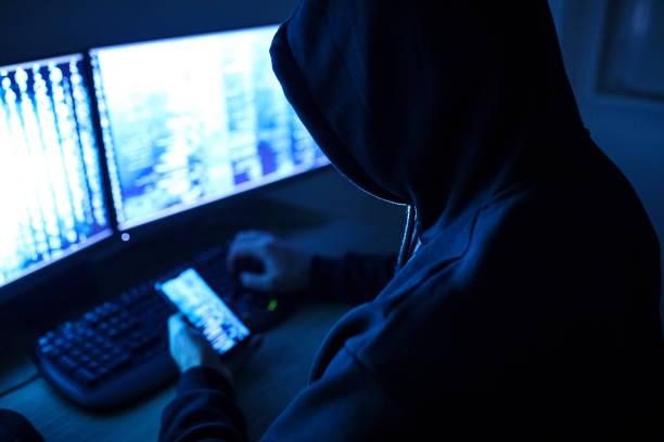 Hackers estão se passando por autoridades para roubar dados armazenados por big techs