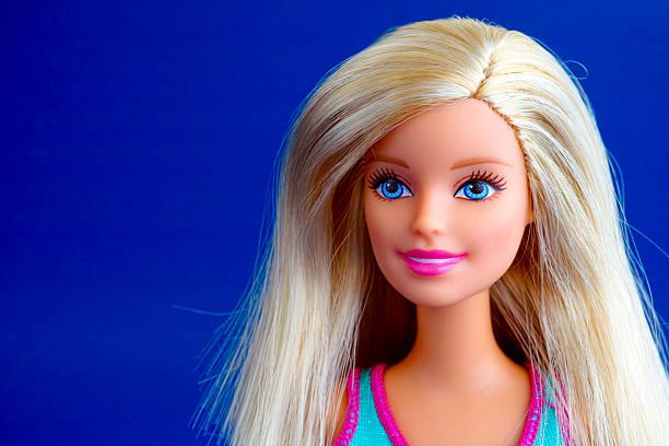 Por engano, Mattel estava vendendo bonecas com link para filmes pornô