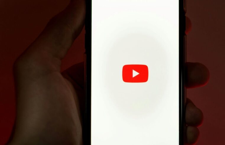 Virando TikTok? YouTube pode ganhar navegação por gestos na vertical para vídeos longos