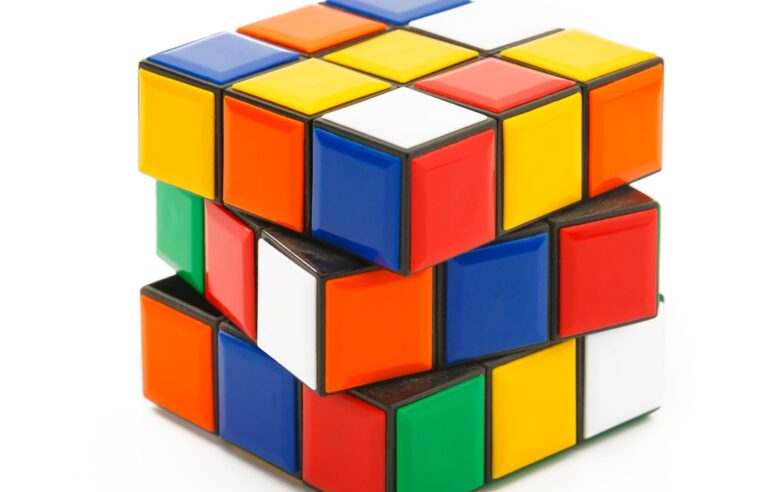 Cubo mágico quântico tem número infinito de estados para ser resolvido
