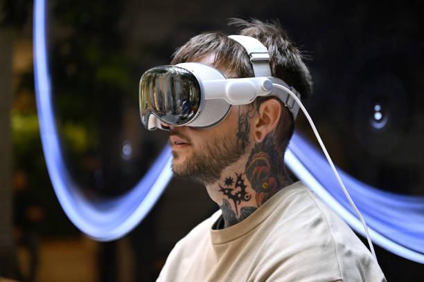 Apple reduz produção e até espaço de demonstração do Apple Vision Pro