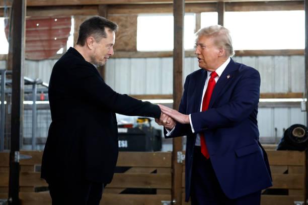 X impulsionou posts de Musk favoráveis a Trump nas eleições, afirma estudo