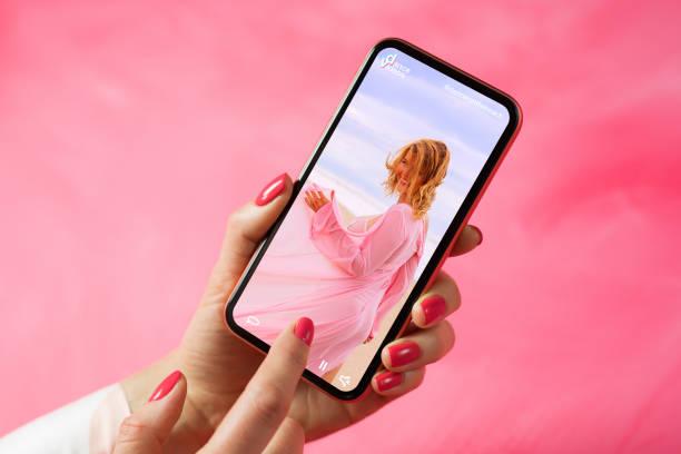 YouTube lança presentes para lives verticais iguais aos do TikTok