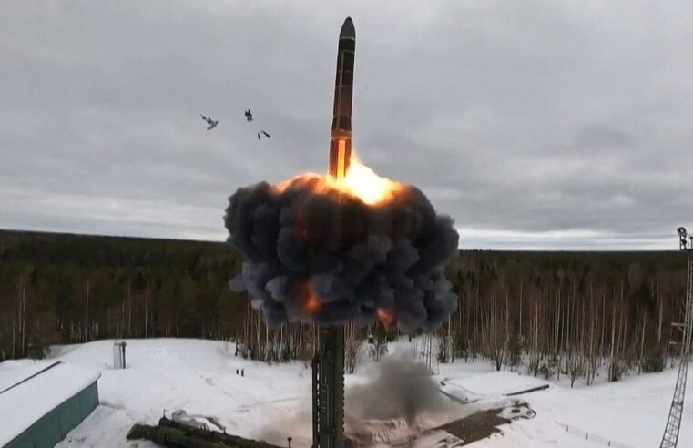 Rússia lança míssil intercontinental: entenda a tecnologia militar