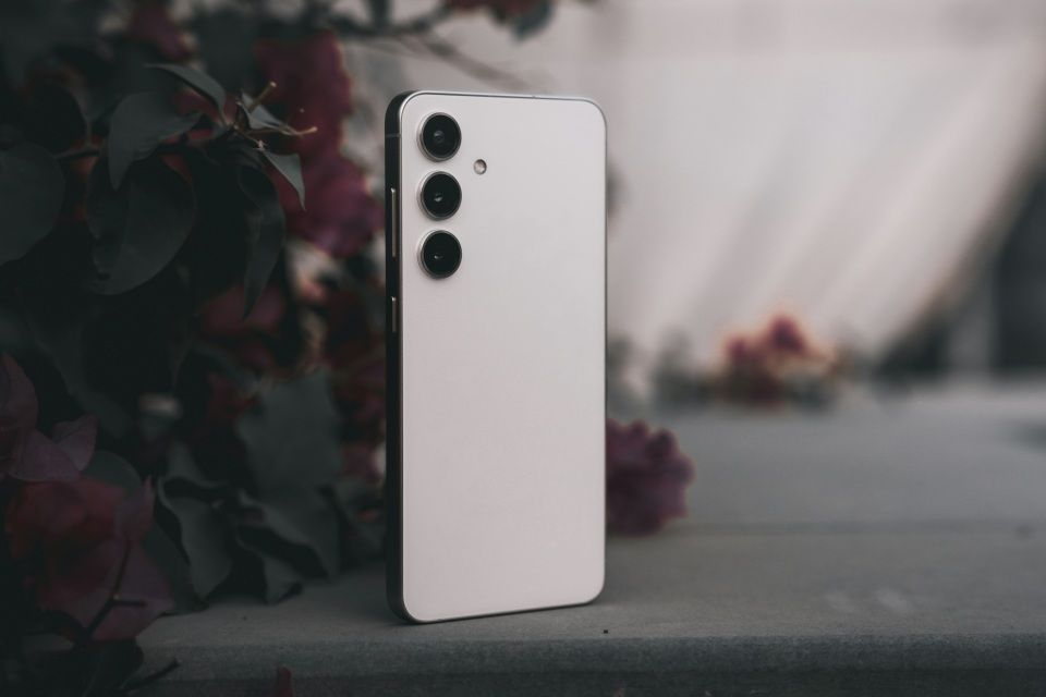 Fino e leve, Galaxy S25 Slim também pode ter câmeras potentes