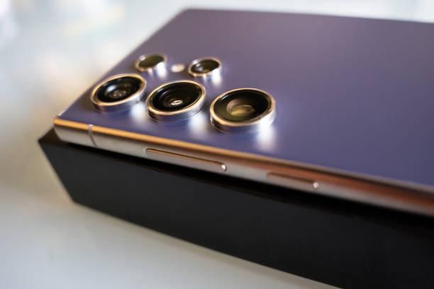 Galaxy S25 Ultra vaza em vídeo com mudança visual aguardada