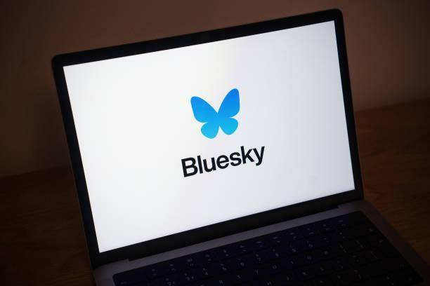 Bluesky fere regras da União Europeia e pode até ser punido com multa, informa veículo
