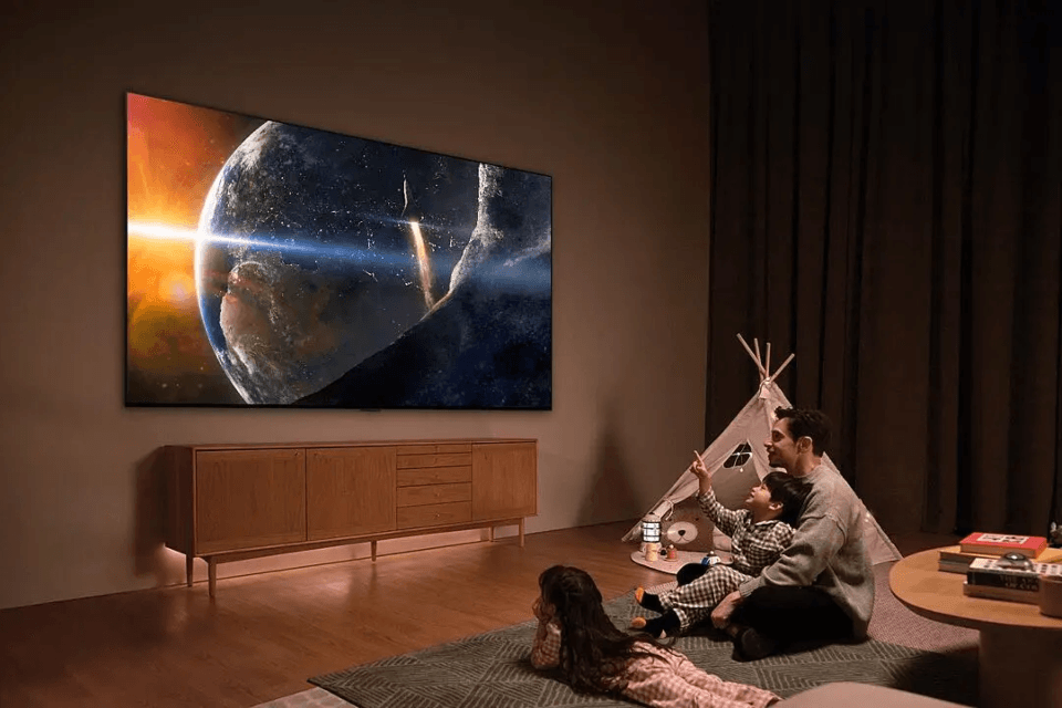 Ofertas em grandes telas: Smart TVs de 60” a 86″ na Black da Casas Bahia