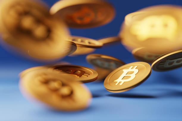 Bitcoin atinge valor recorde de US$ 100 mil pela primeira vez na história; veja motivos da alta