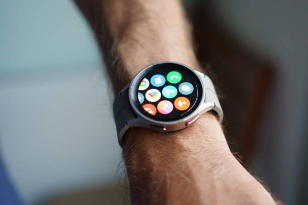 Galaxy Watch 5 e Watch FE recebem One UI Watch 6; veja como atualizar seu relógio