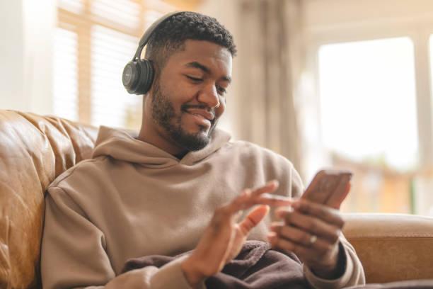 YouTube Music permite compartilhar trechos específicos de músicas e podcasts