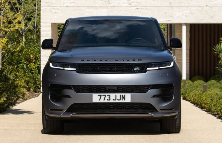 Só falta servir café; toda a tecnologia embarcada do Range Rover Sport 2025