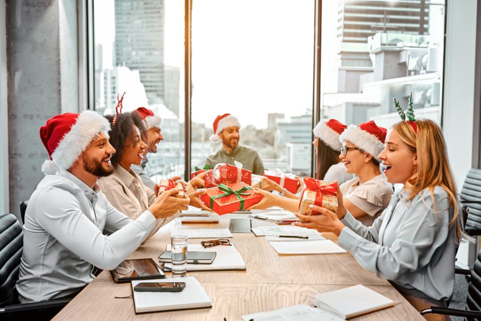 Amigo secreto online: 7 sites e apps para organizar a brincadeira
