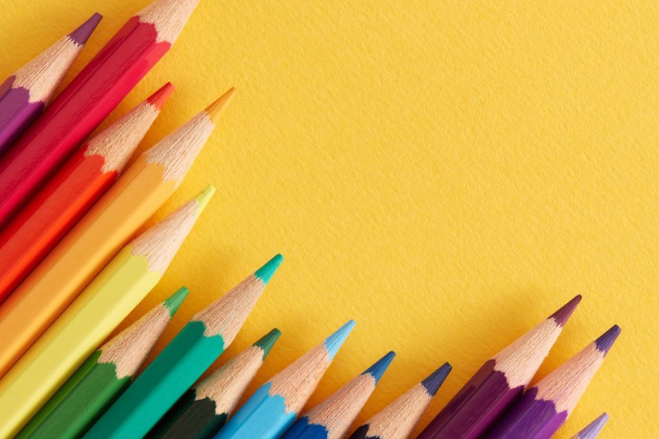 Volta às aulas com 40% off na Amazon: confira lista com lápis, canetas, cadernos e mais