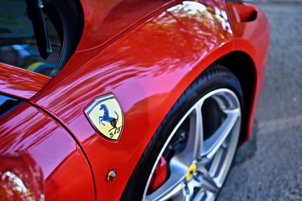 Ferrari 100% elétrica é flagrada em testes na Itália; veja as imagens