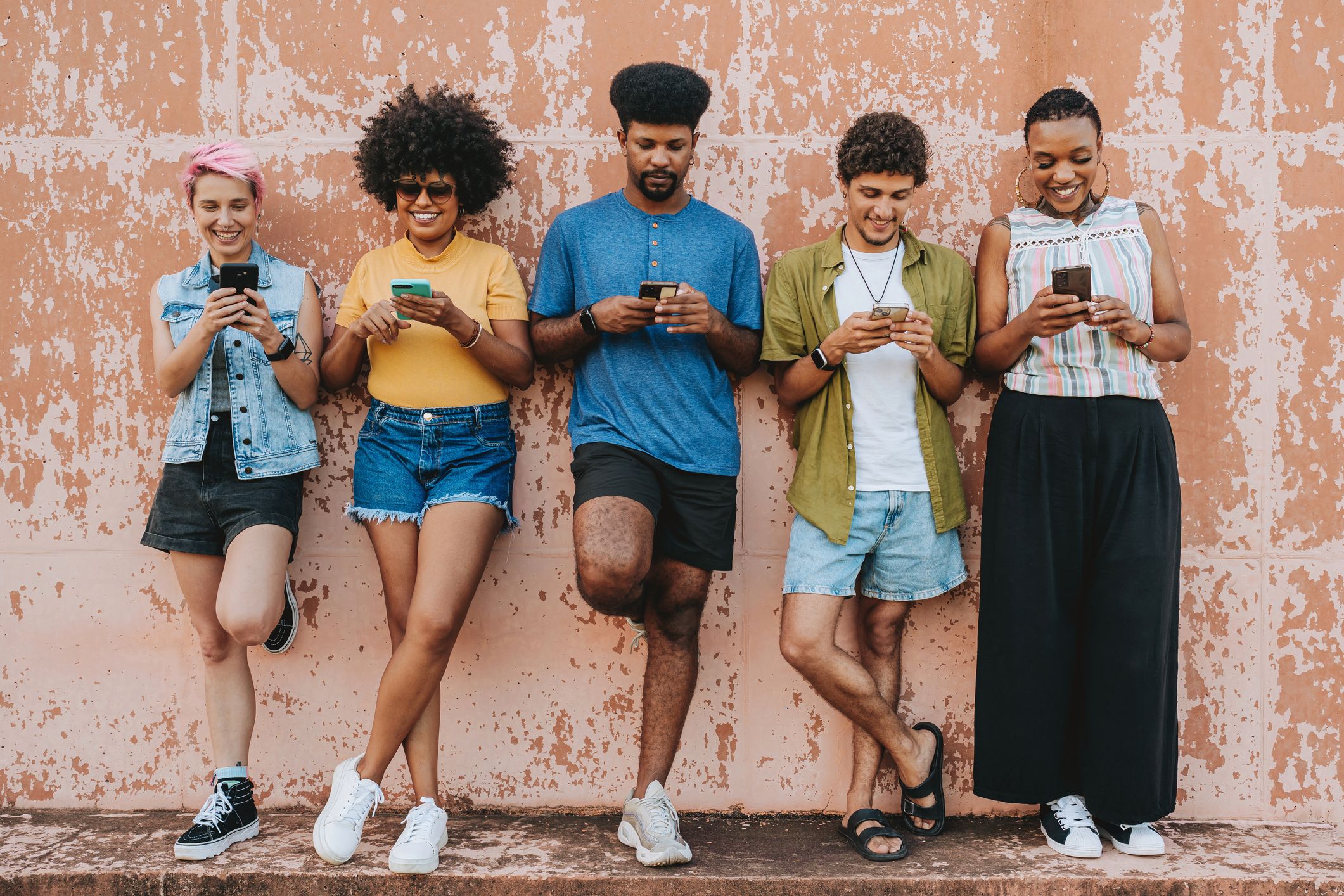 Idade mínima para acessar redes sociais deve chegar a mais países