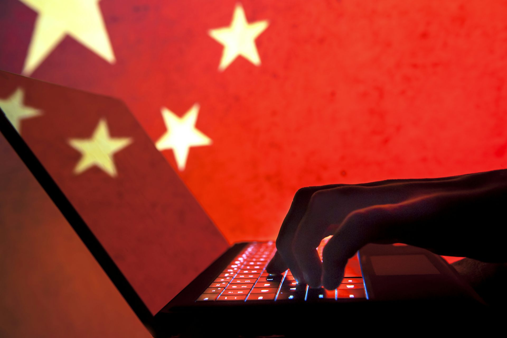Hackers da China teriam invadido mais de 400 PCs do governo dos EUA