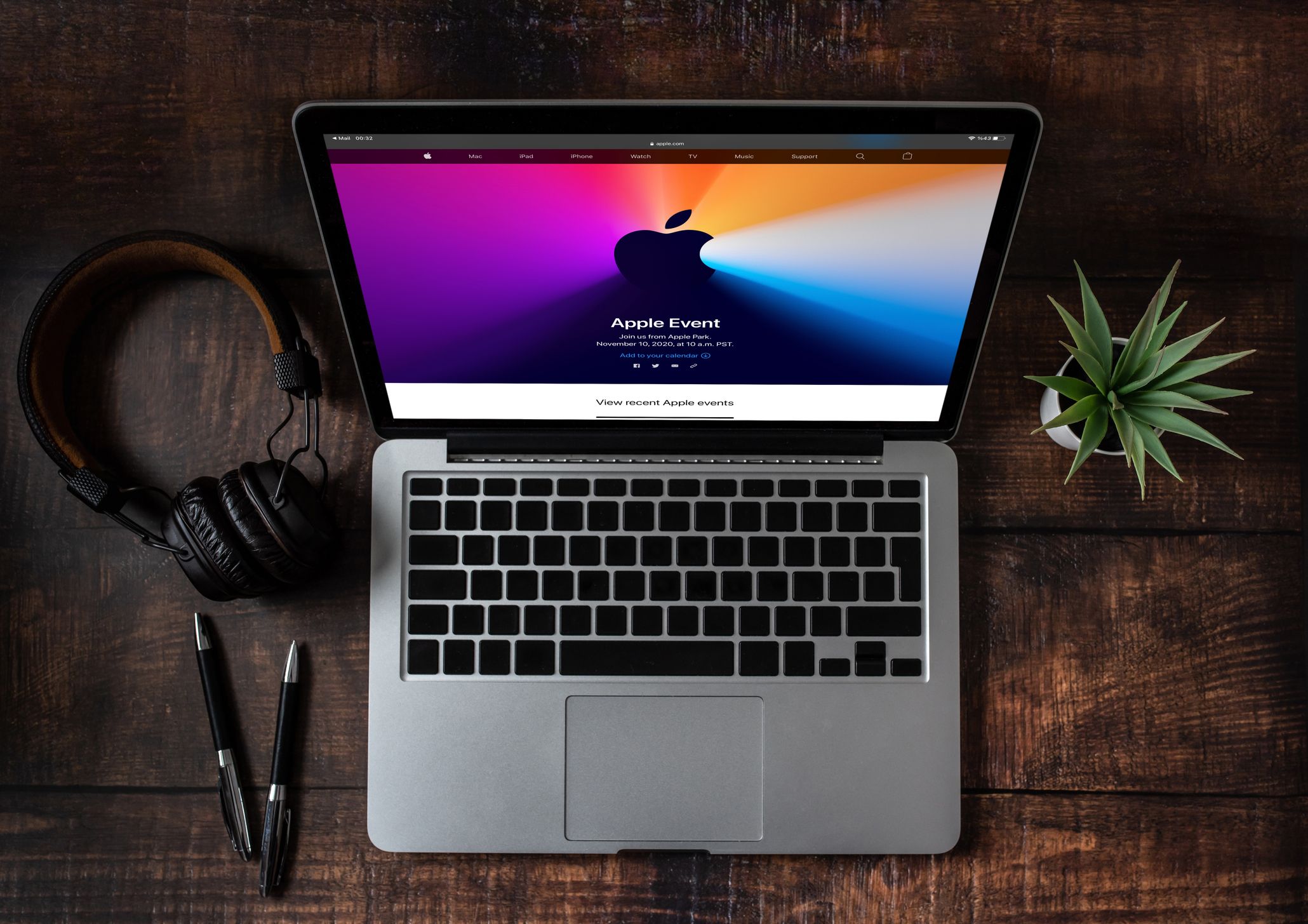 Apple adia MacBook Air OLED e o iPad Pro pode ser o culpado