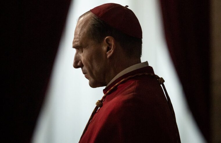 Conclave: Entenda polêmica envolvendo filme que pode ganhar o Oscar