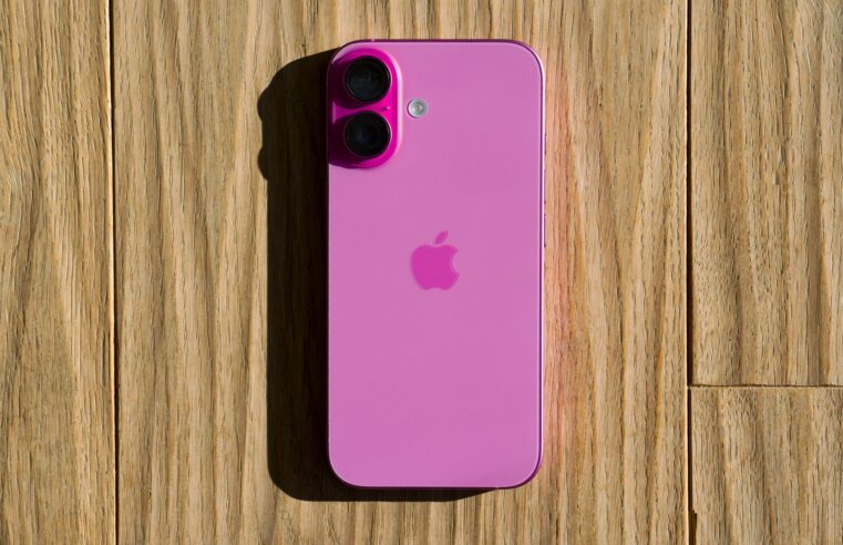 iPhone 17 pode ter módulo de câmeras inédito (e nada inovador) mostra rumor