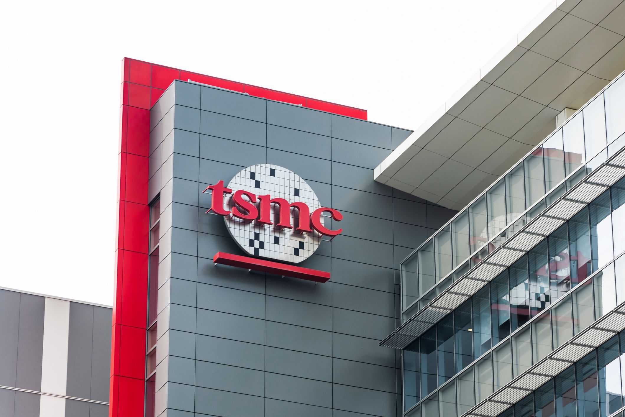 TSMC mantém fábricas funcionando após terremoto em Taiwan