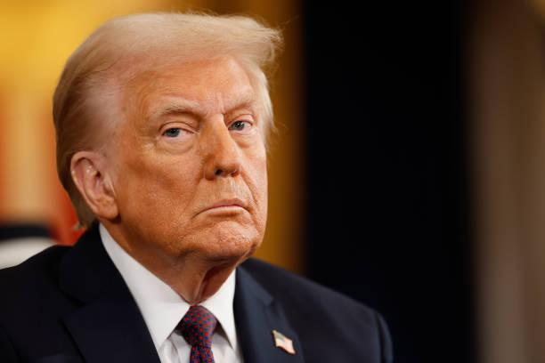Foram os EUA que dividiram o átomo ou o presidente Trump está mentindo?