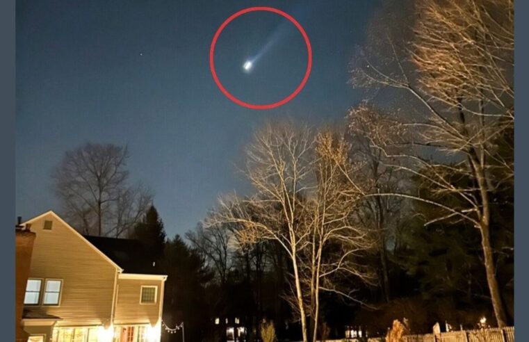 Fim do mistério? Casa Branca esclarece onda de avistamentos de luzes nos EUA