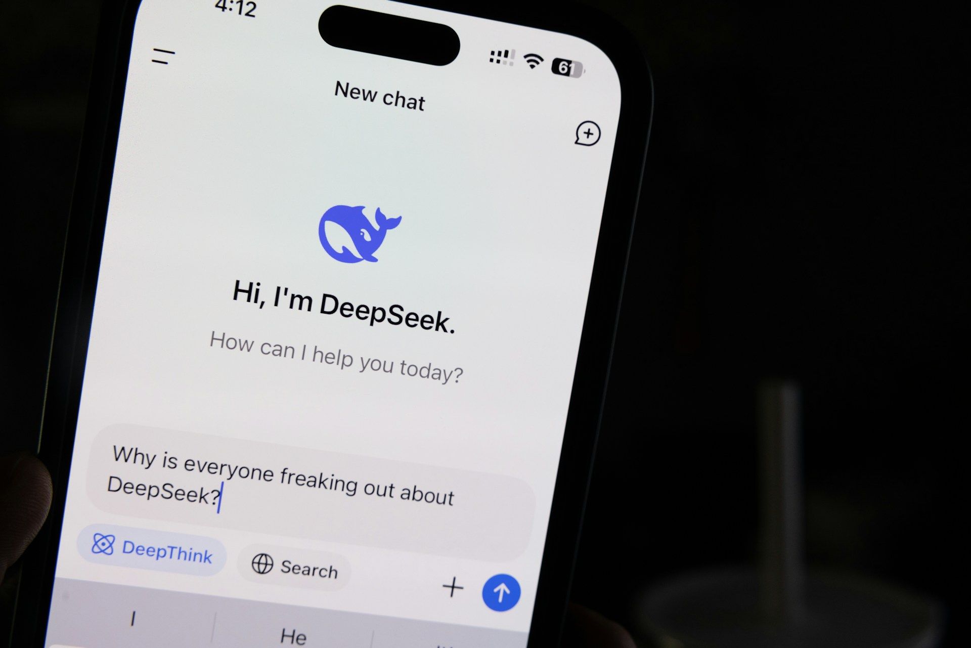 DeepSeek pode ter gastado muito mais que o divulgado em infraestrutura de IA, aponta relatório