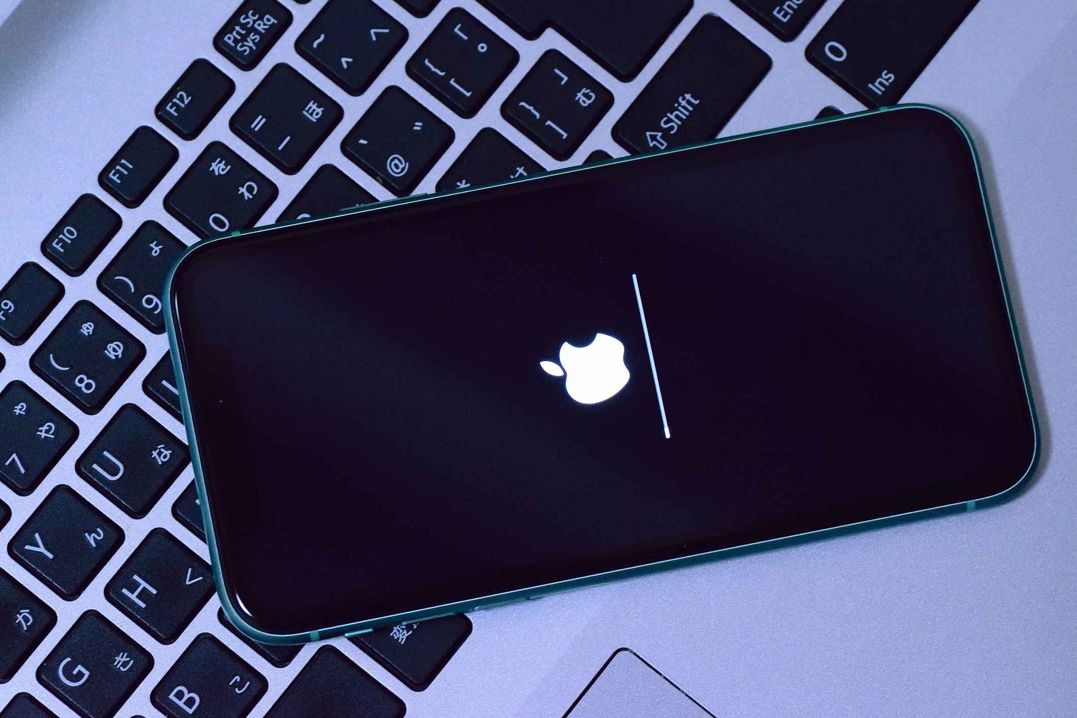 Atualize já: Apple disponibiliza update para corrigir falha de dia zero em iPhones e iPads