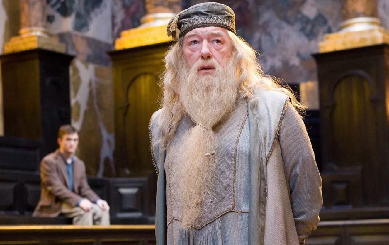 Série de Harry Potter já tem ator que fará Alvo Dumbledore! Conheça John Lithgow