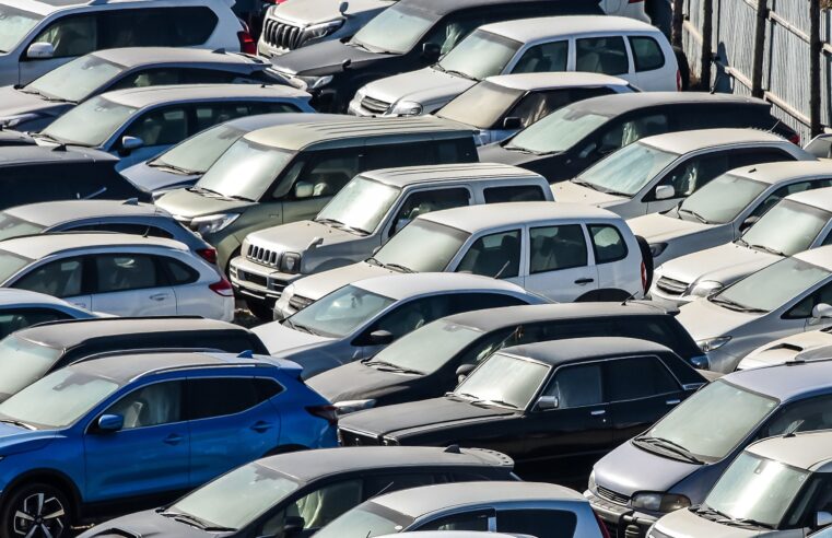Leilões do Detran-SP têm carros e motos mais baratos do que iPhones; confira