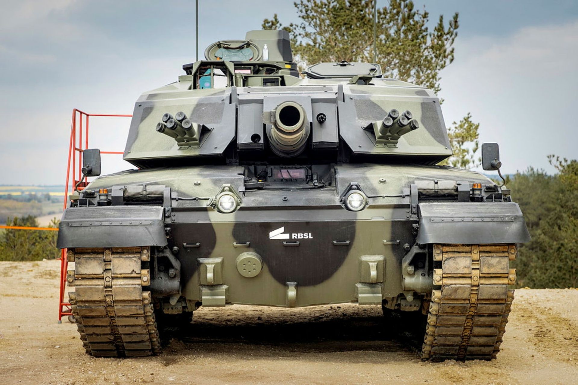 Challenger 3: tanque britânico precisa de IA para combater drones, aponta relatório