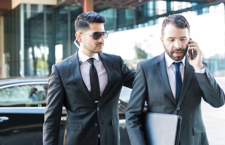 Novo app nos EUA permite a contratação de segurança privada e armada pelo celular